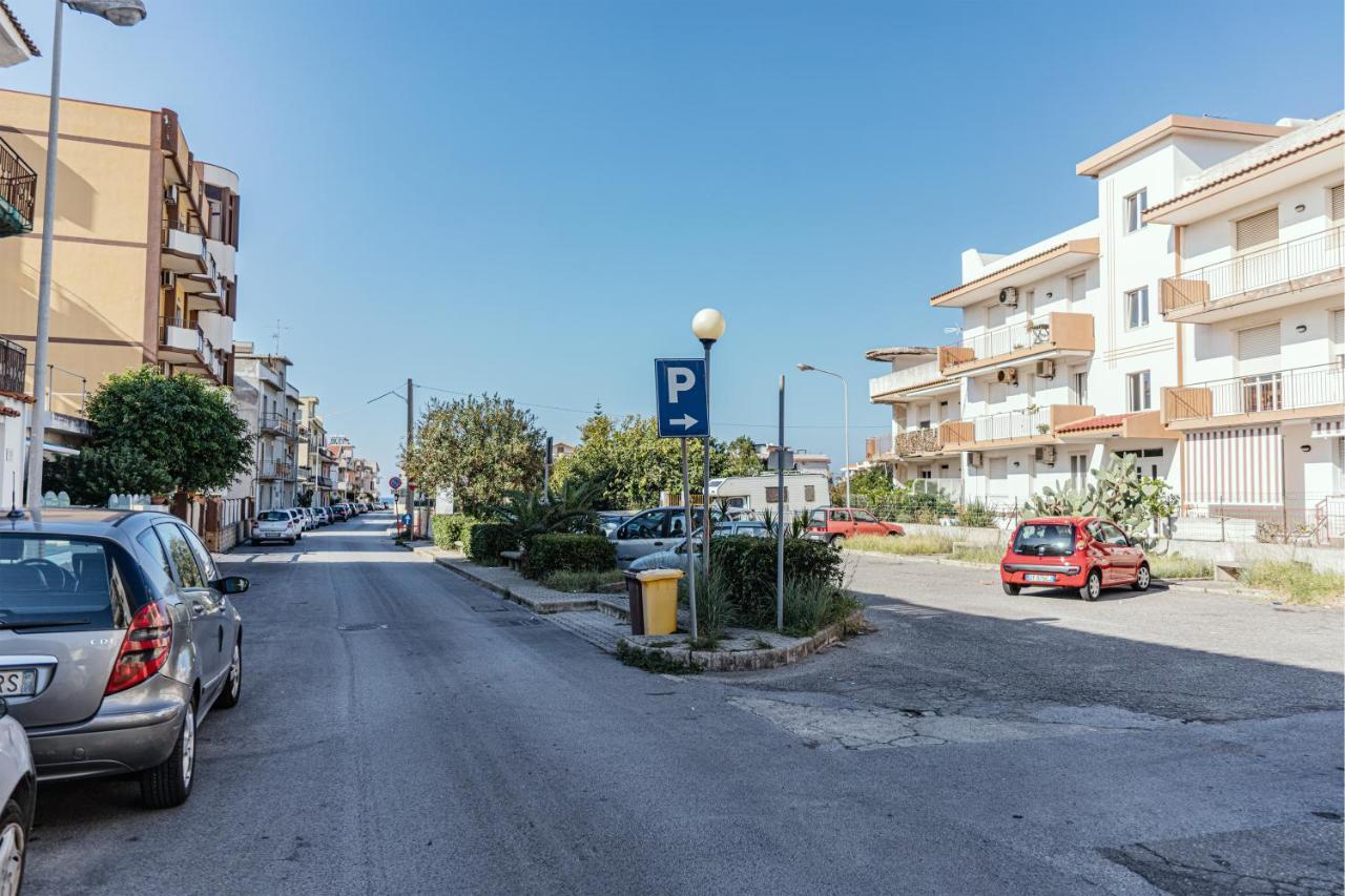 Seashore House - Appartamento A 100 Mt Dal Mare Villafranca Tirrena Eksteriør bilde